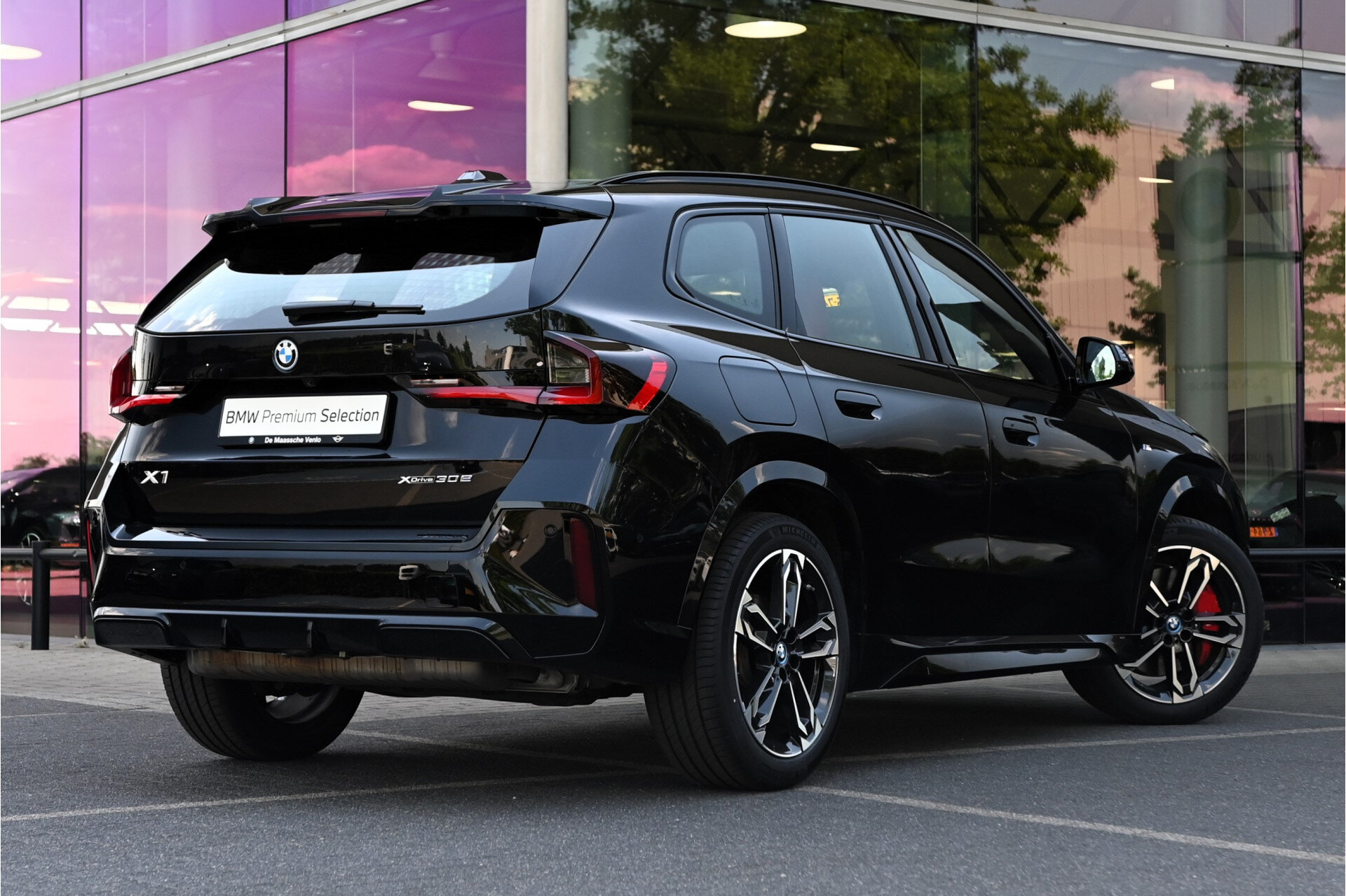 BMW X1 xDrive30e High Executive M Sport Automaat - Afbeelding 3