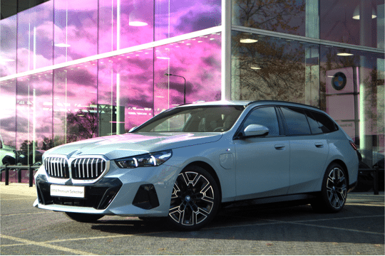 BMW 5 Serie Touring 530e M Sport Automaat