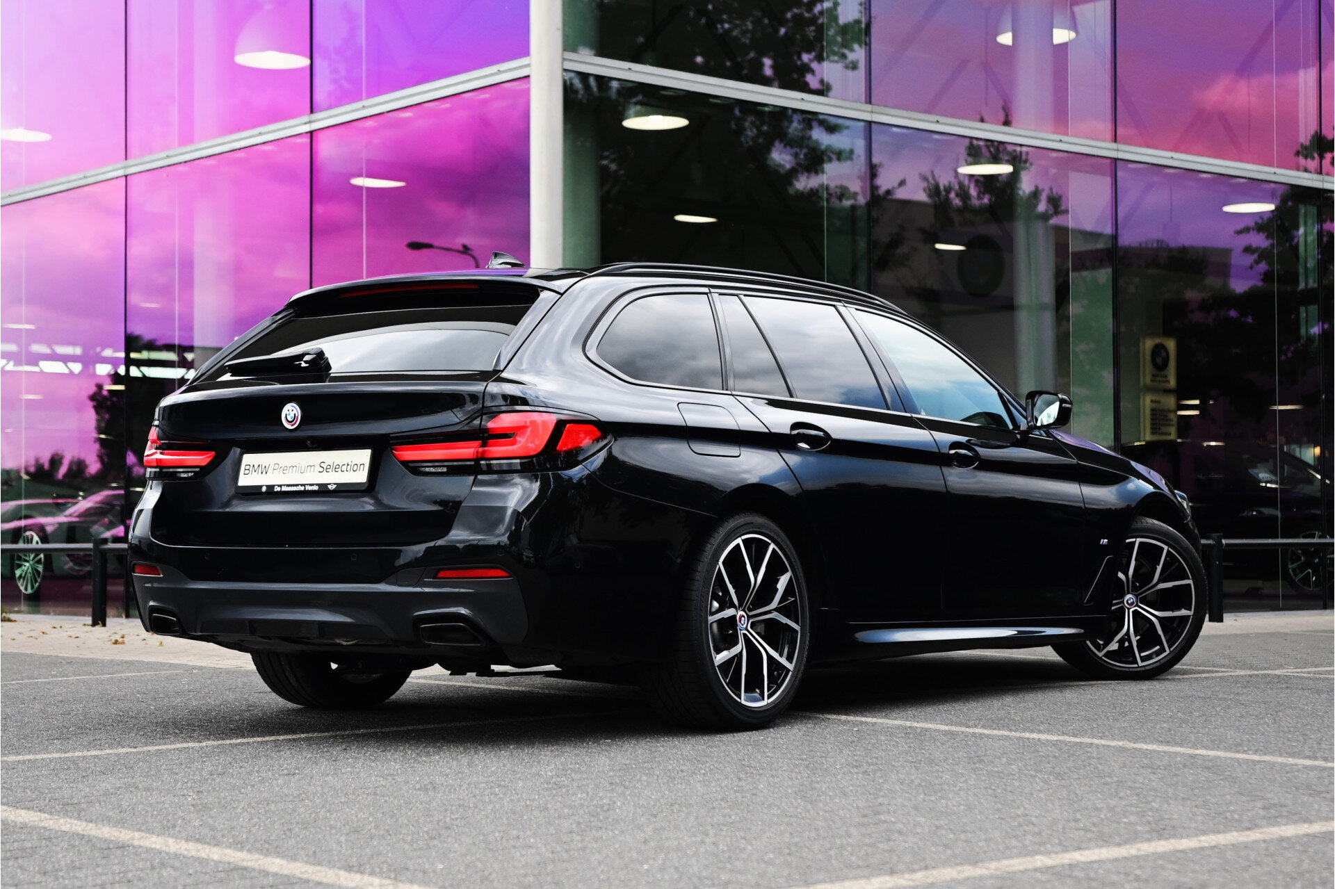 BMW 5 Serie Touring 520i High Executive M Sport Automaat - Afbeelding 2