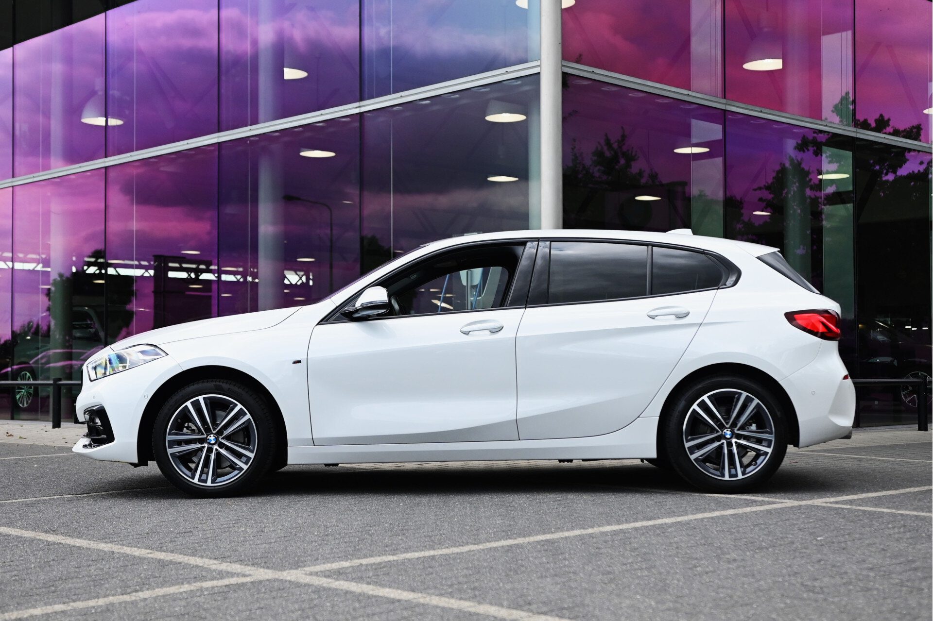 BMW 1 Serie 118i Executive Sport Line - Afbeelding 5