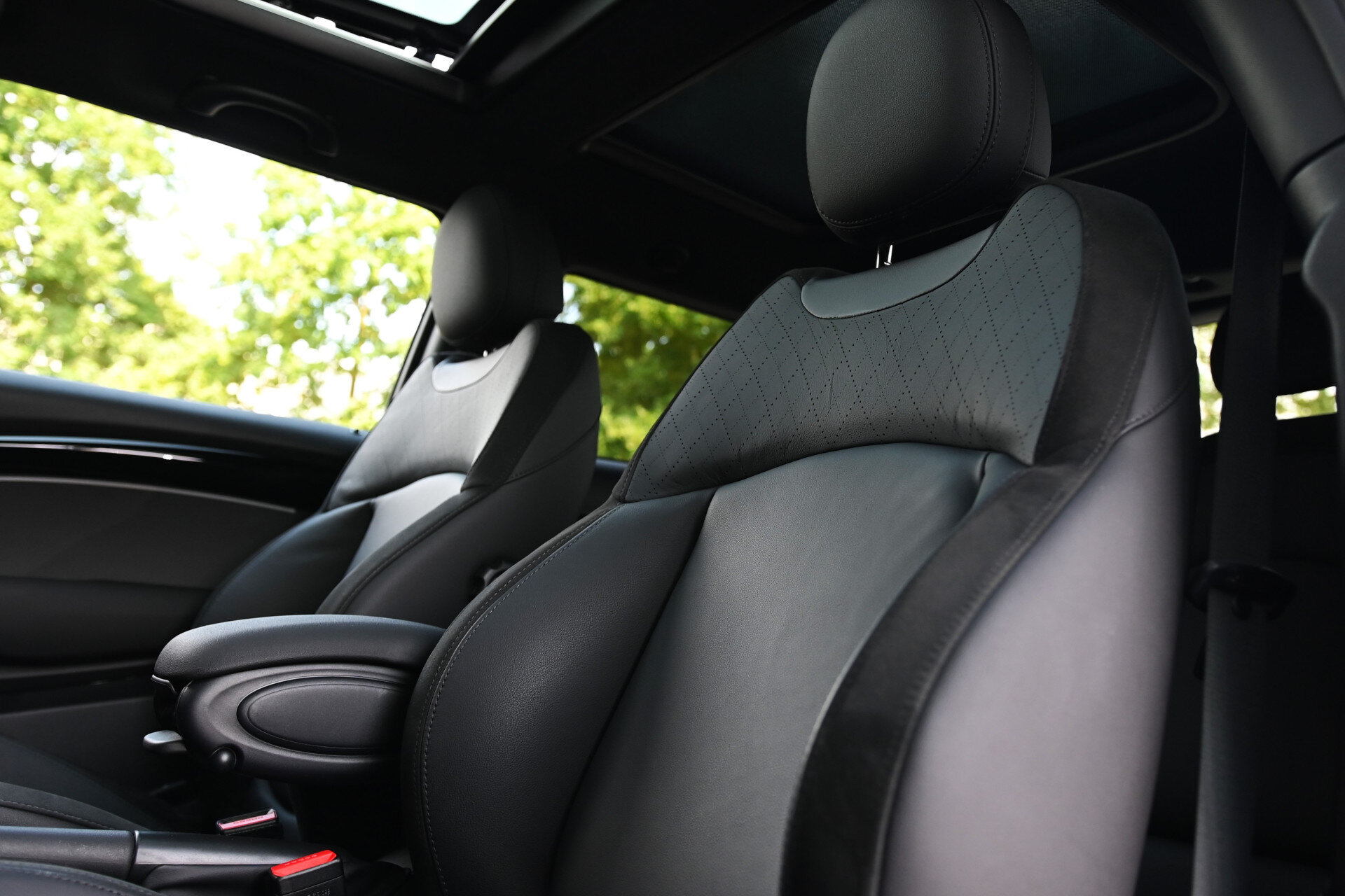 MINI Cooper Hatchback JCW Automaat - Afbeelding 4