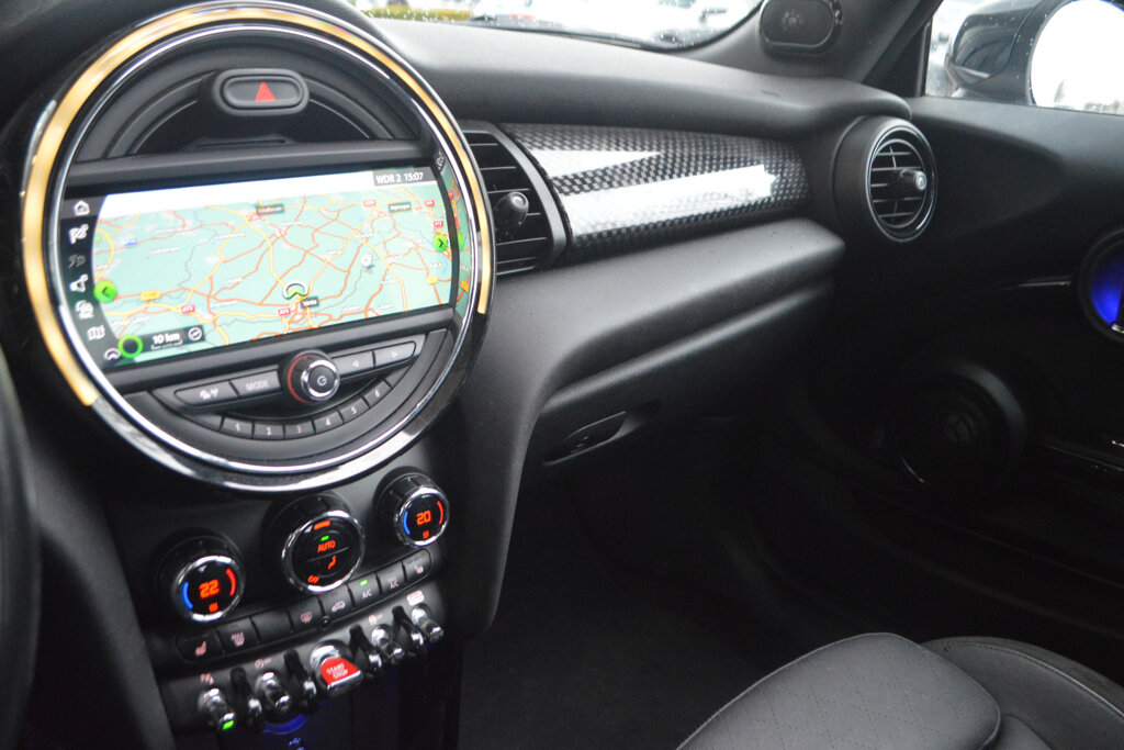 MINI Cooper S Cabrio 8