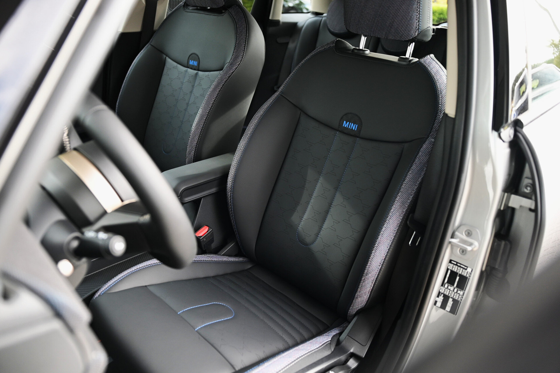 MINI 5-Deurs Hatchback Cooper C Automaat - Afbeelding 3