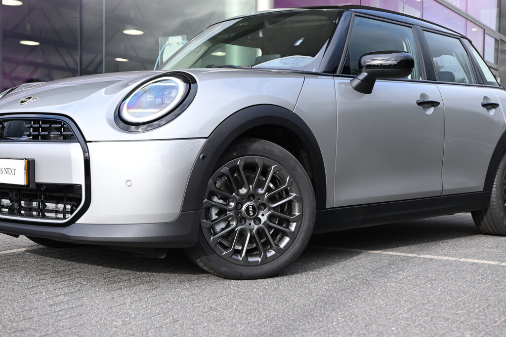 MINI 5-Deurs 17
