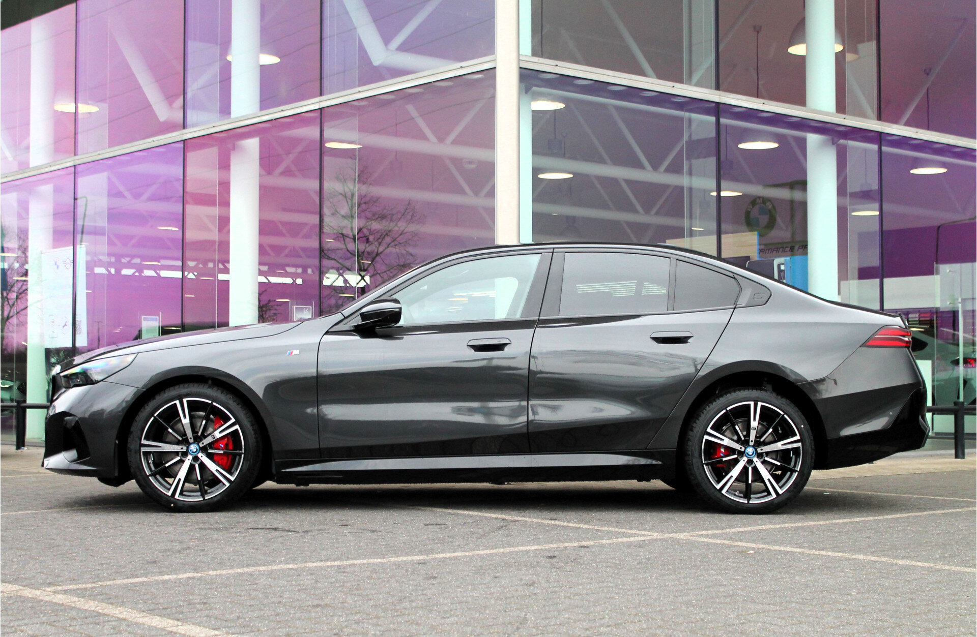 BMW i5 eDrive40 M Sport Automaat - Afbeelding 5