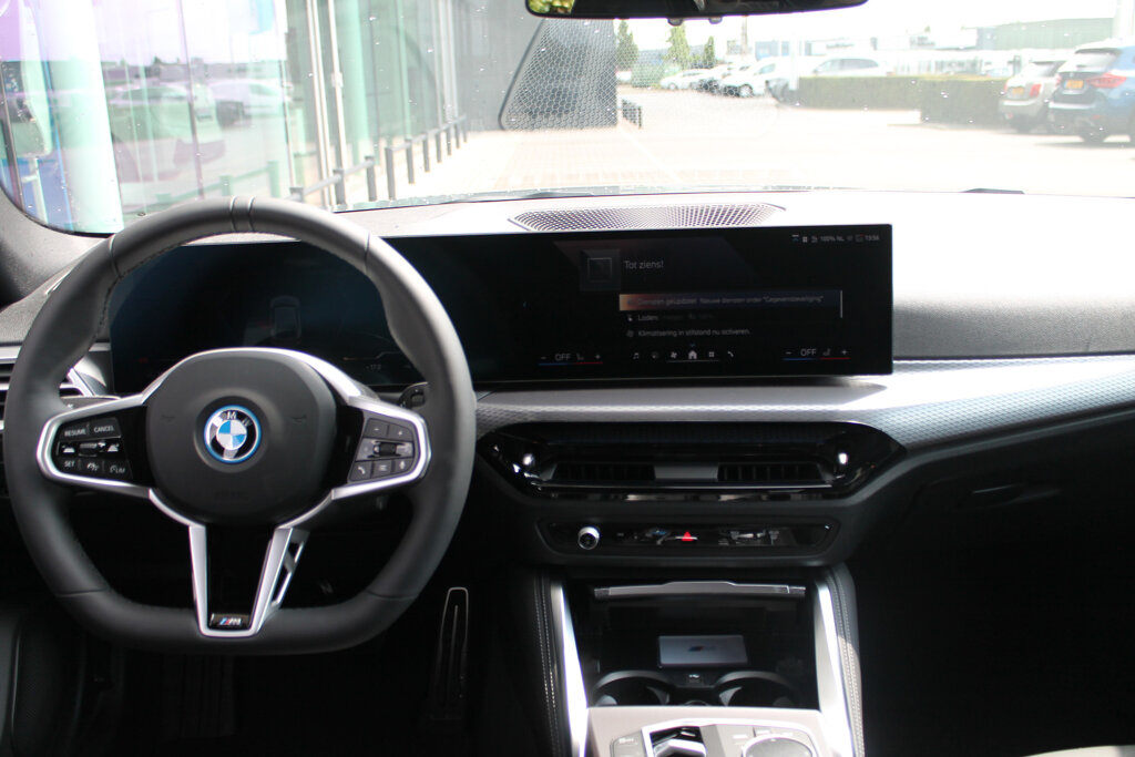 BMW i4 2