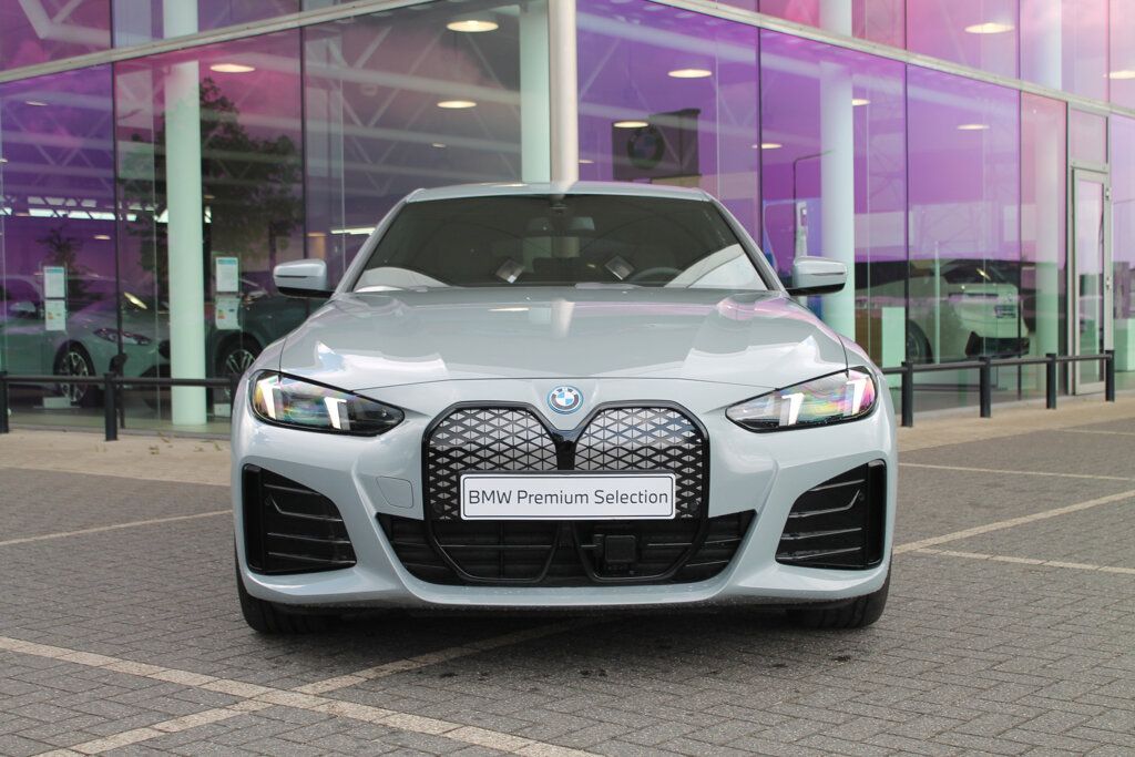 BMW i4 3