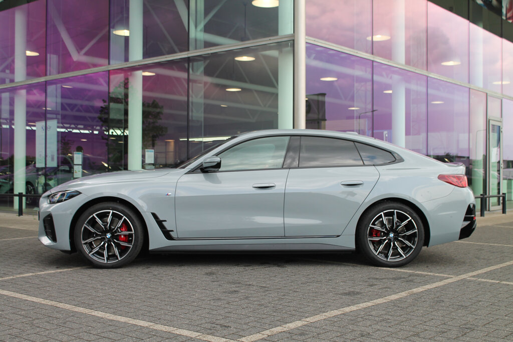 BMW i4 5