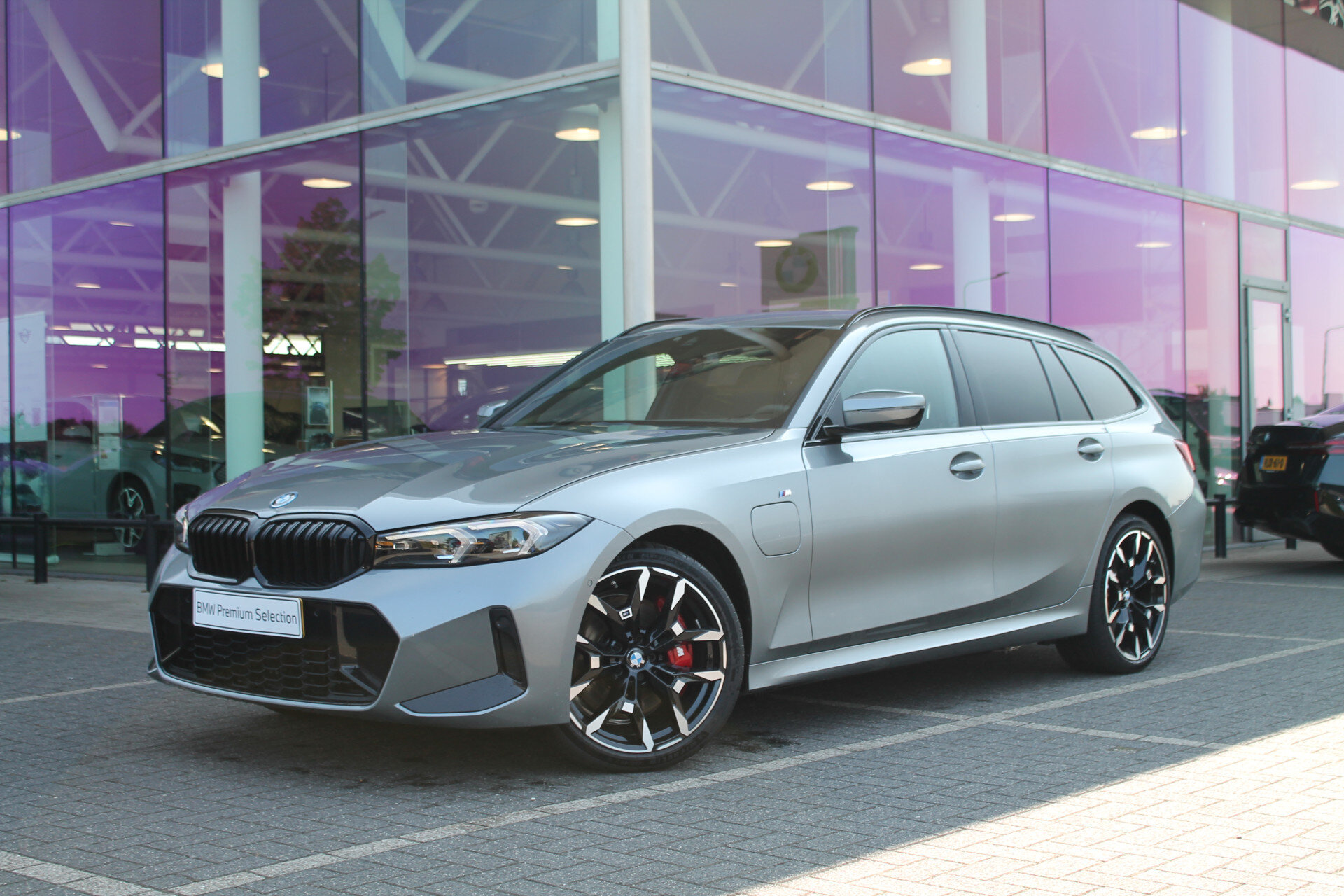 BMW 3 Serie Touring 330e M Sport Automaat