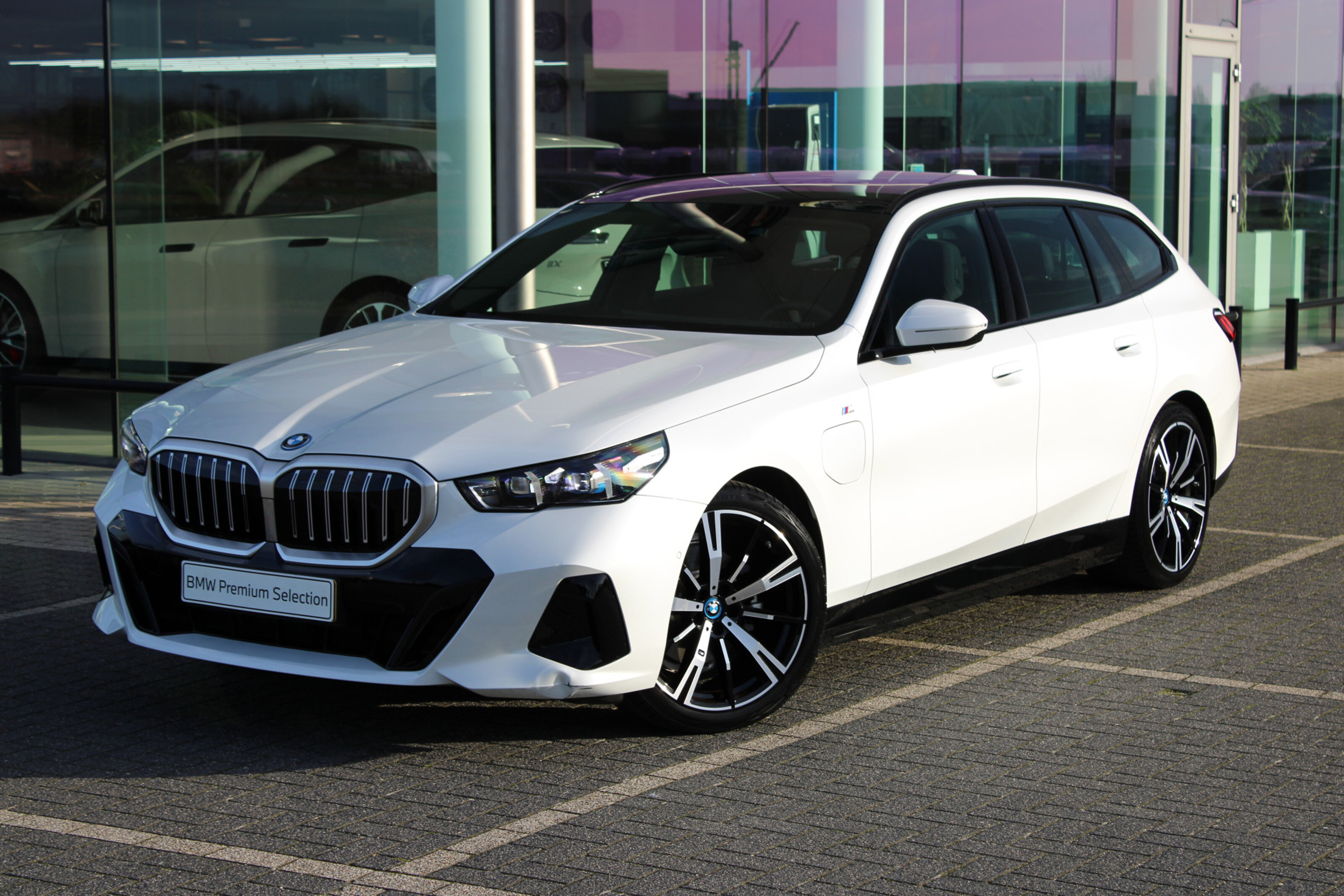 BMW 5 Serie Touring 530e M Sport Automaat