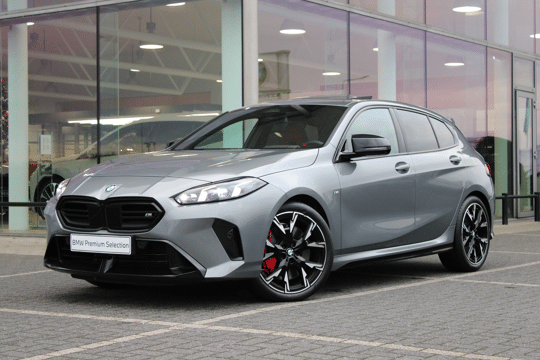 BMW 1 Serie M135 xDrive High Executive M Sport Automaat