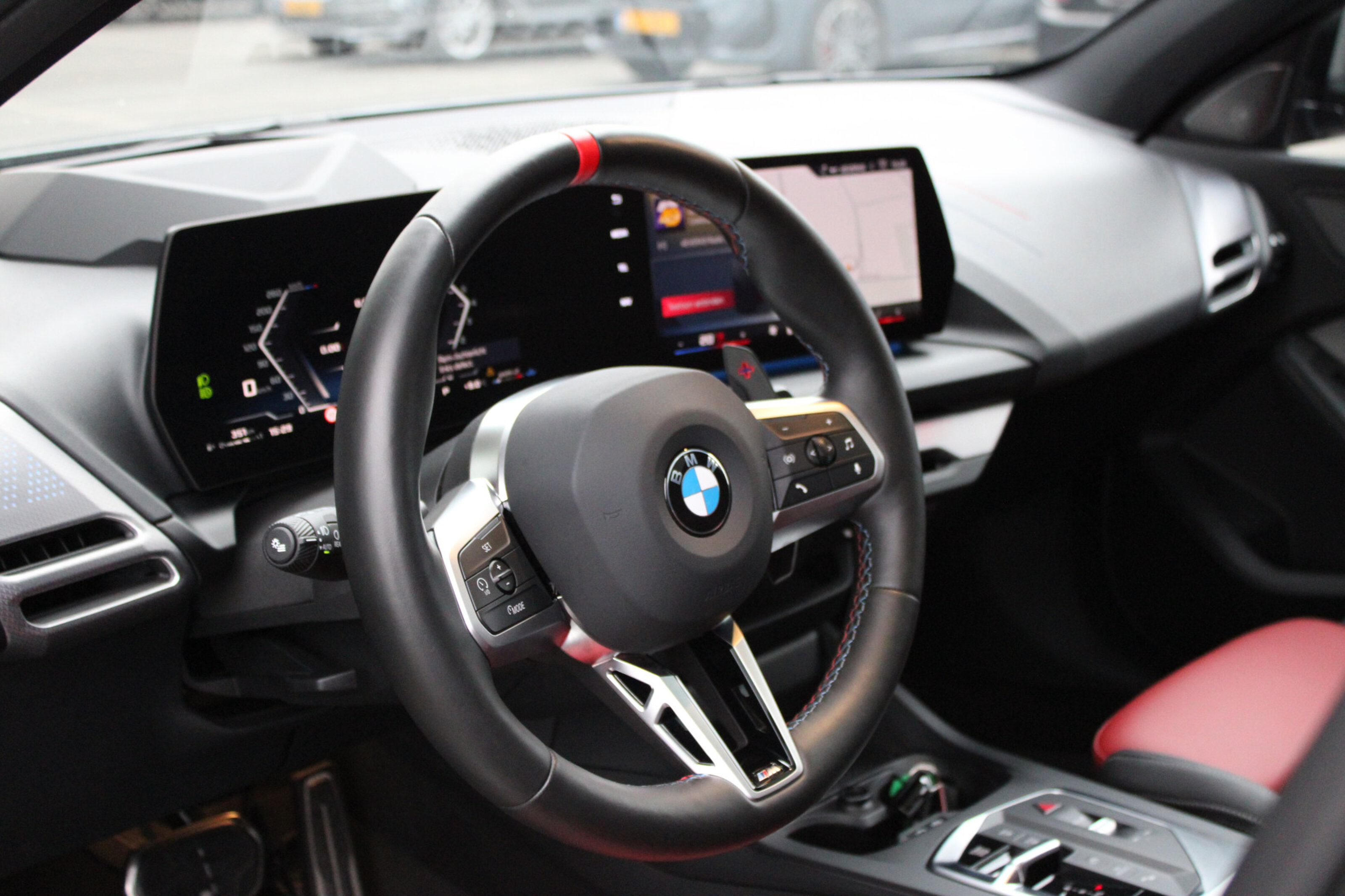 BMW 1 Serie M135 xDrive High Executive M Sport Automaat