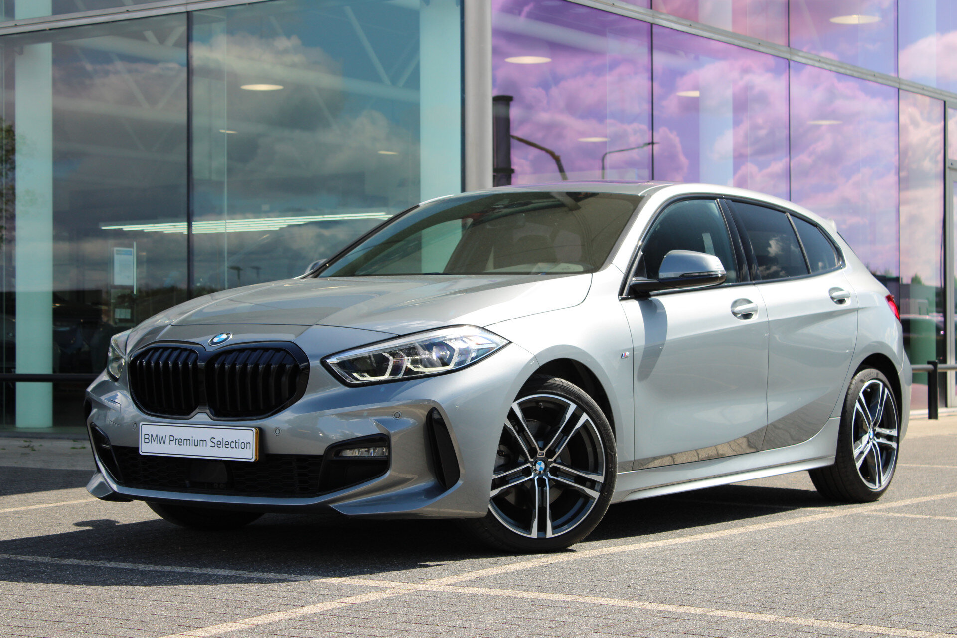 BMW 1 Serie 118i High Executive M Sport automaat