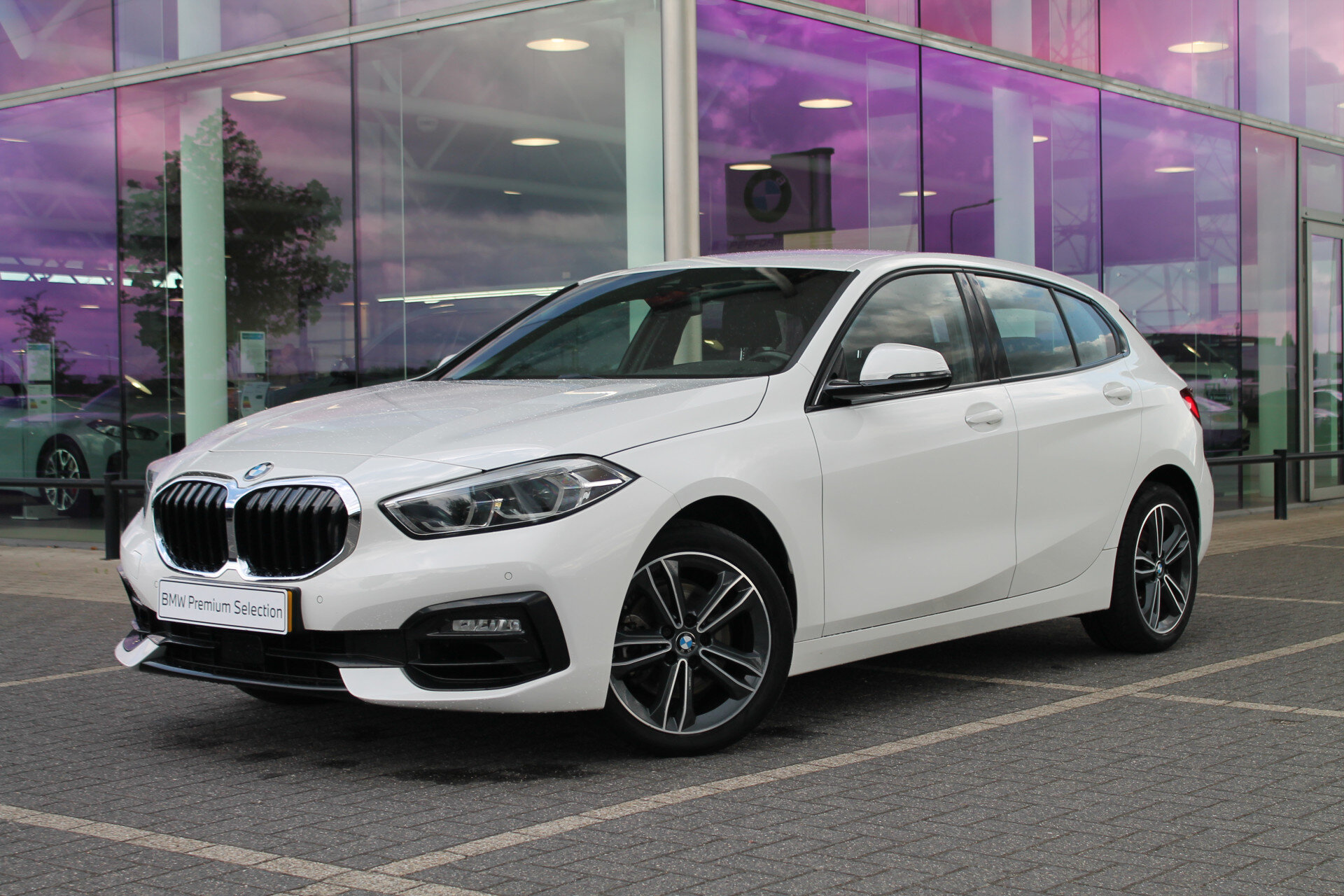 BMW 1 Serie 118i Executive Sport Line Automaat
