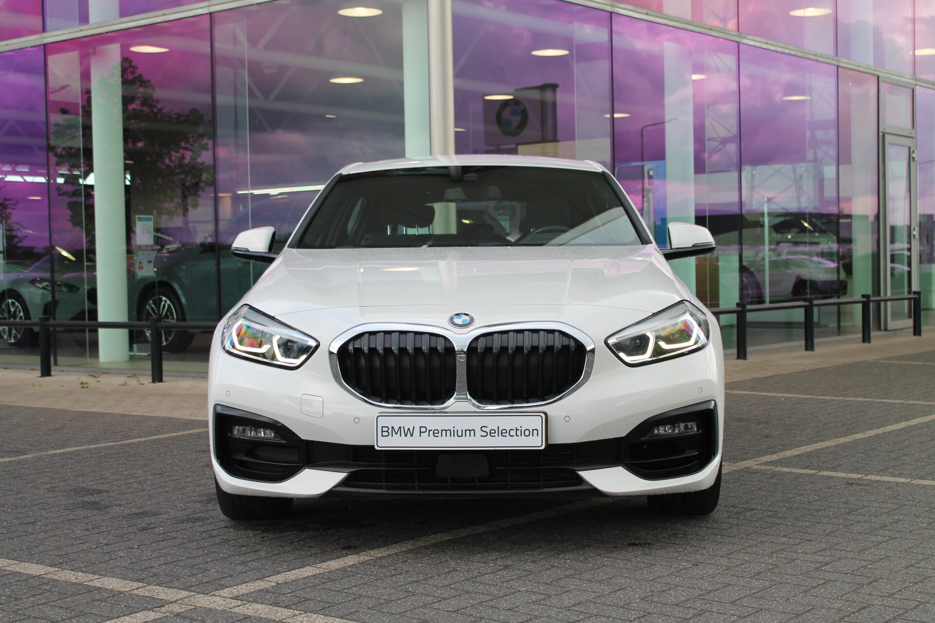 BMW 1 Serie 118i Executive Sport Line Automaat - Afbeelding 5