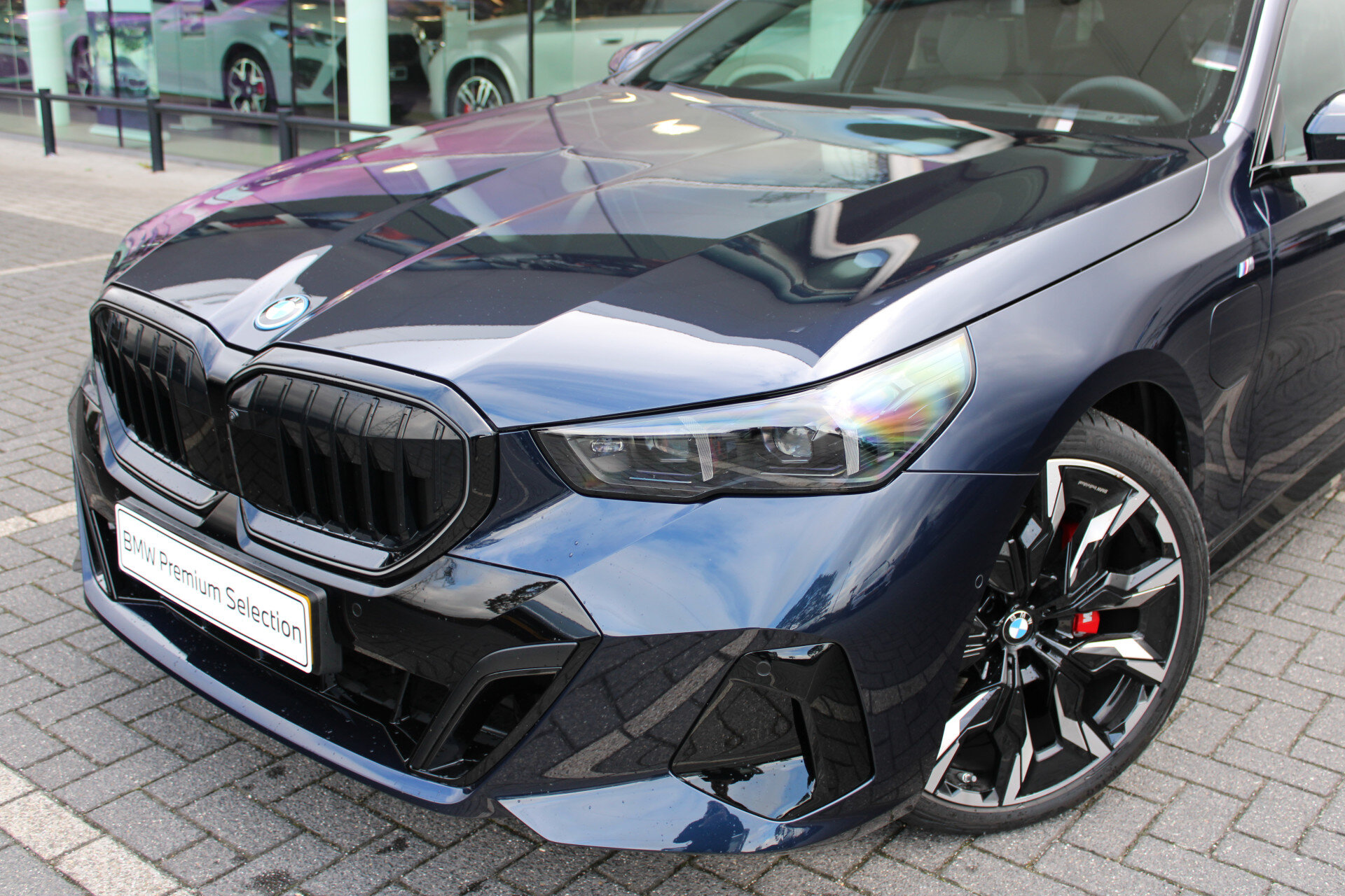 BMW 5 Serie Touring 530e M Sport Automaat - Afbeelding 3