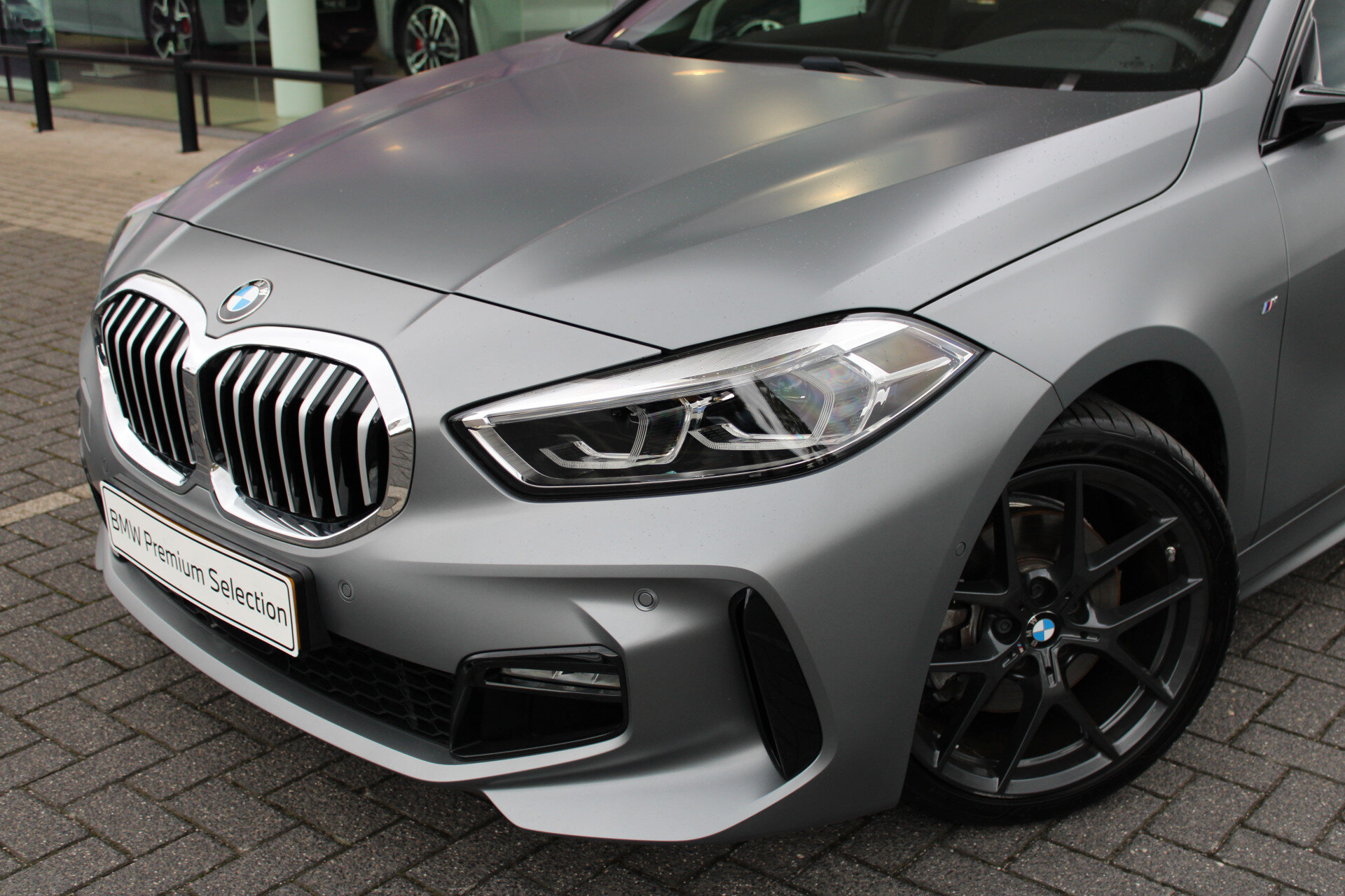 BMW 1 Serie 118i M Sport Automaat - Afbeelding 2