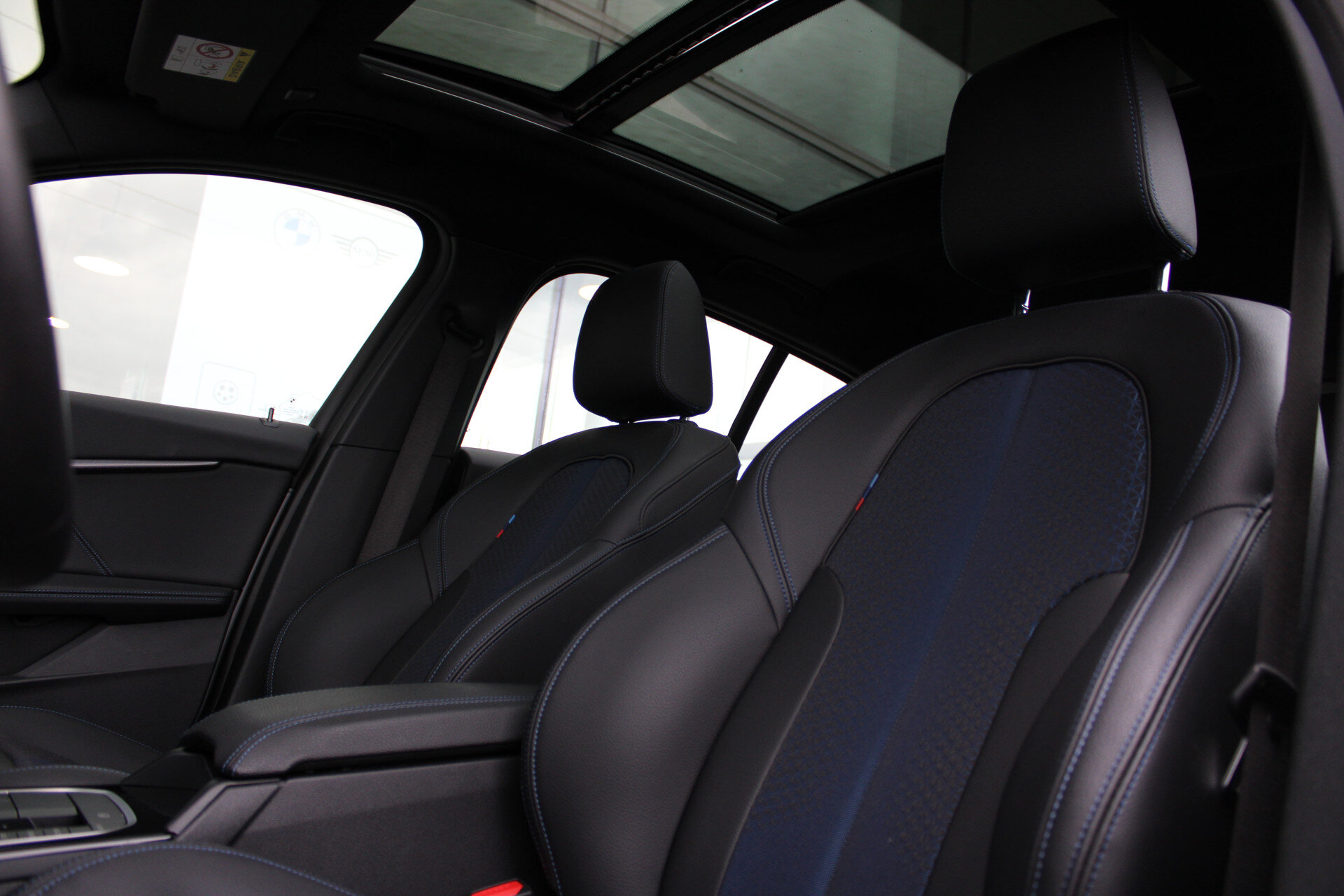 BMW 1 Serie 118i M Sport Automaat - Afbeelding 4