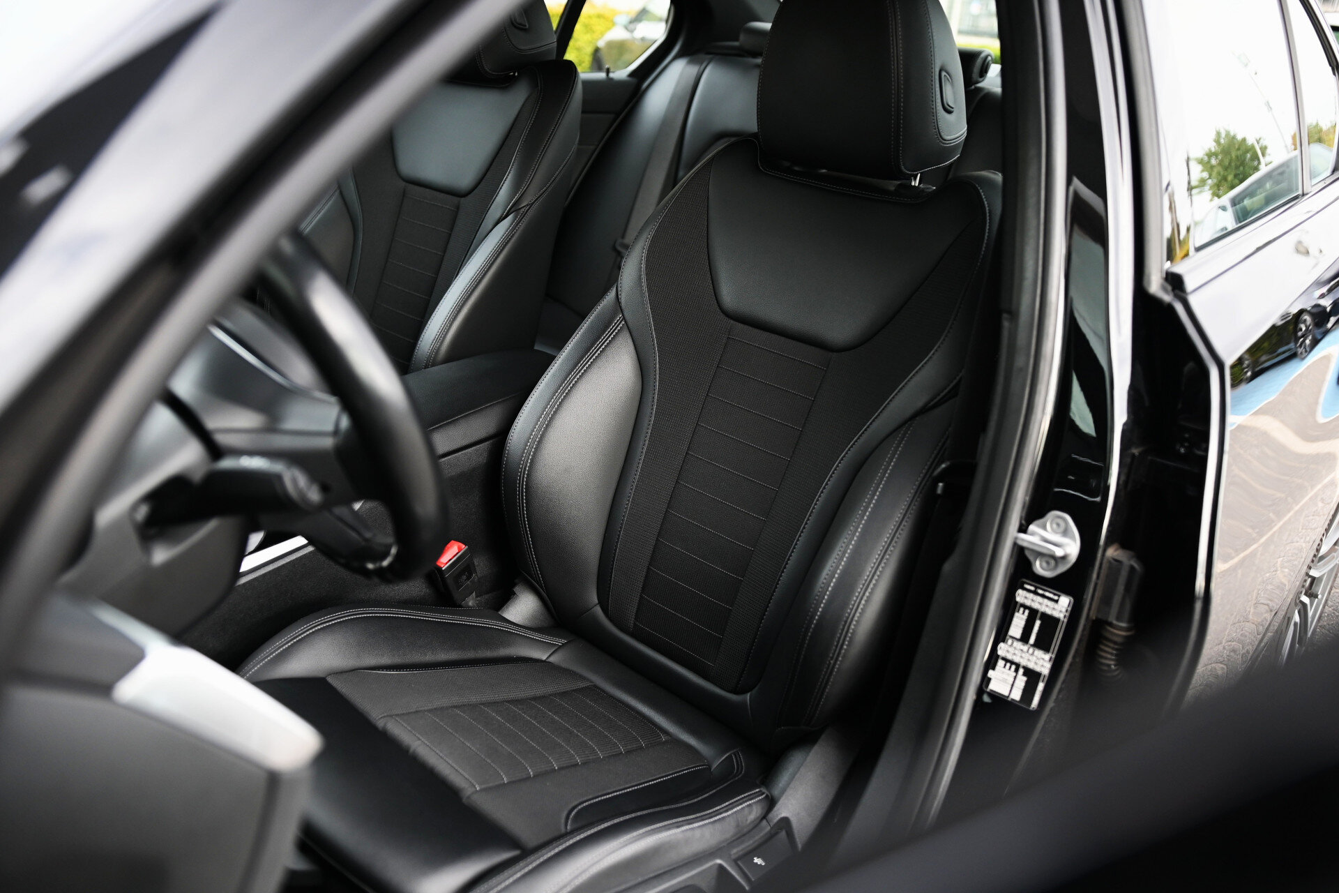 BMW 3 Serie 318i Executive Sport Line Automaat - Afbeelding 3