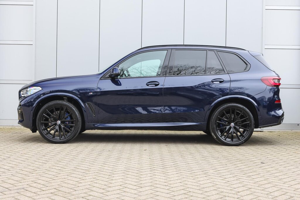 BMW X5 8