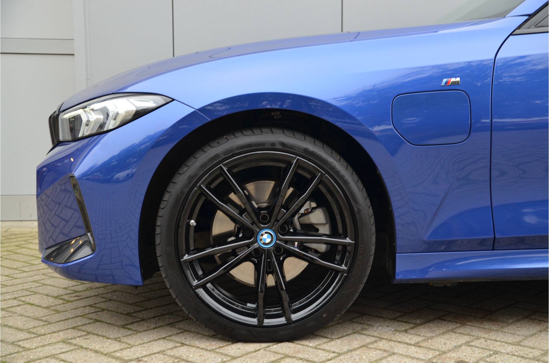 BMW 3 Serie 320e M Sport Automaat - Afbeelding 4