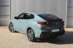 BMW iX2 eDrive20 High Executive M Sport - Afbeelding 2