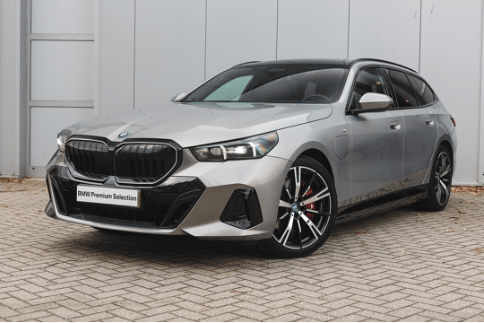 BMW 5 Serie Touring 550e xDrive M Sport Automaat