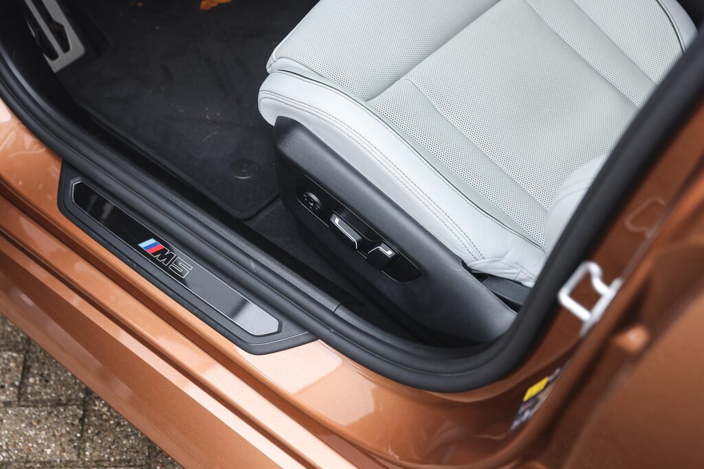 BMW M5 14