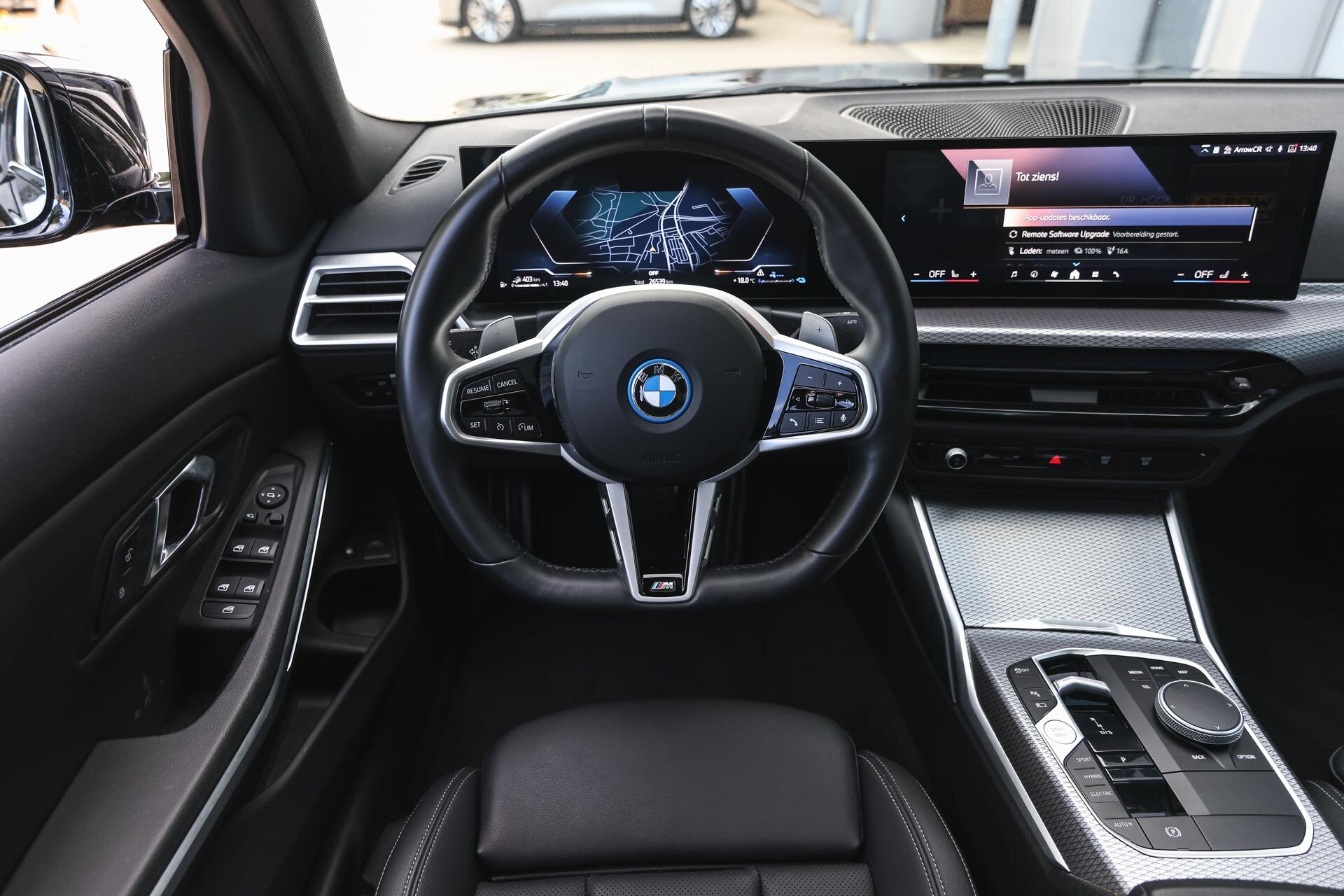 BMW 3 Serie 330e M Sport Automaat - Afbeelding 3