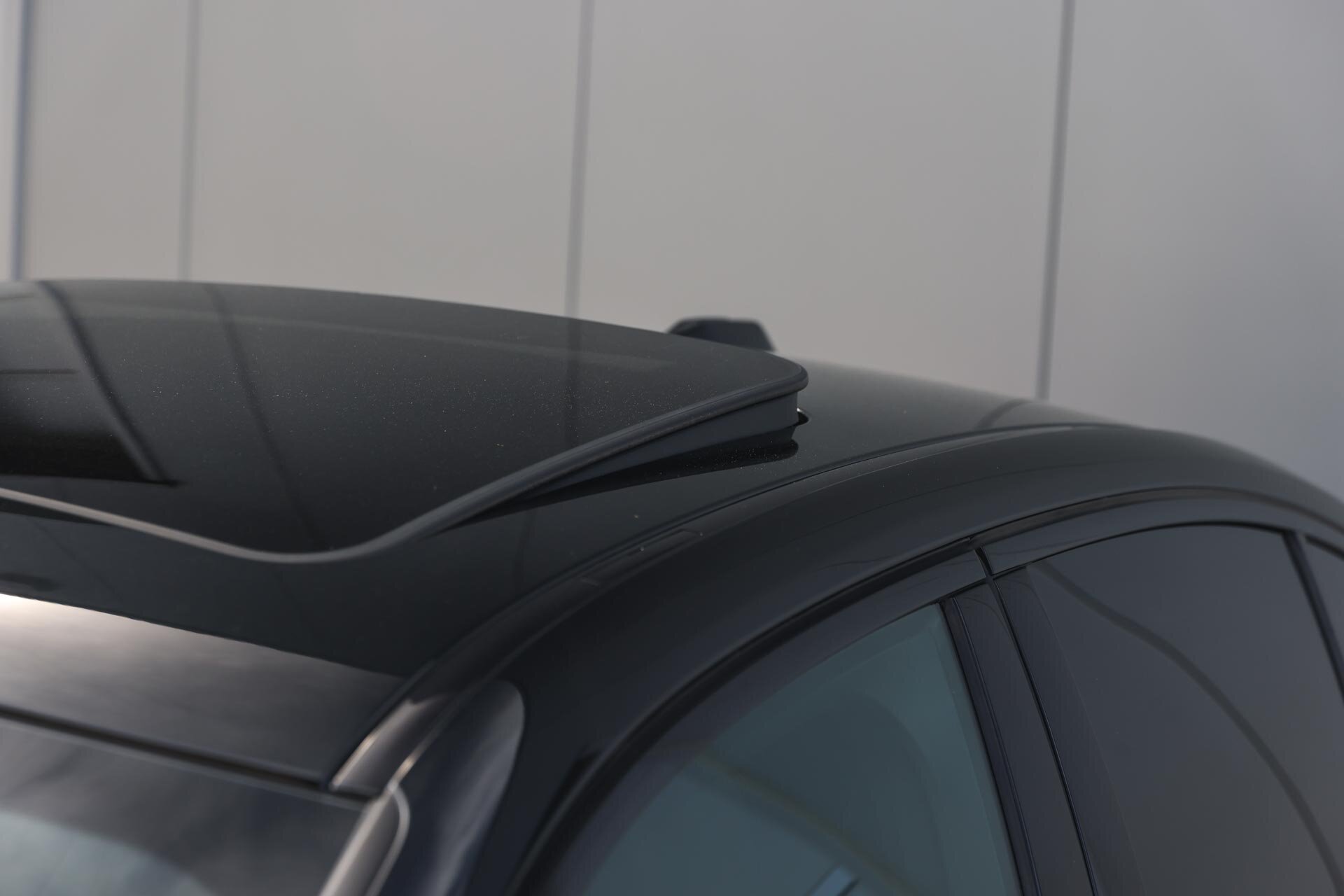 BMW 3 Serie 330e M Sport Automaat - Afbeelding 4