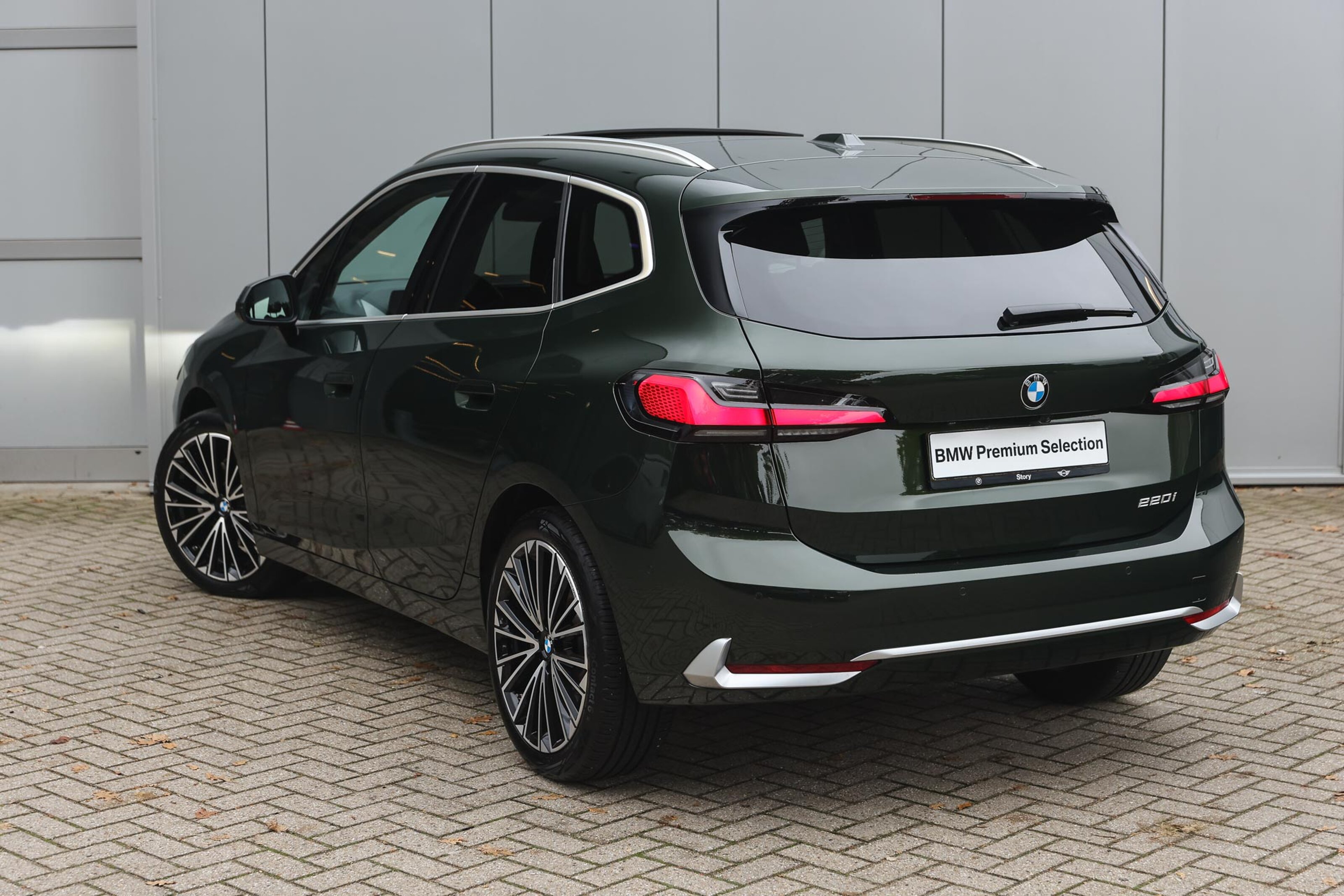 BMW 2 Serie Active Tourer 220i Luxury Line Automaat