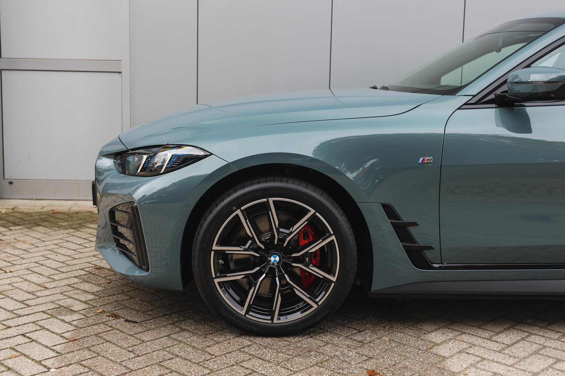 BMW i4 eDrive35 Gran Coupé High Executive M Sport - Afbeelding 4