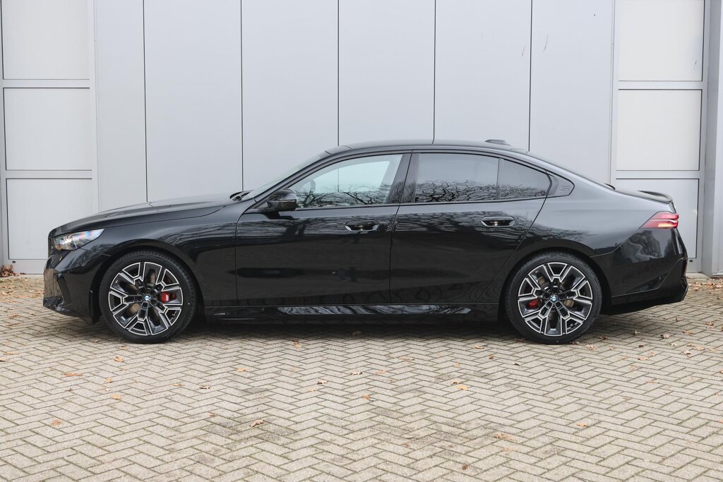 BMW i5 7
