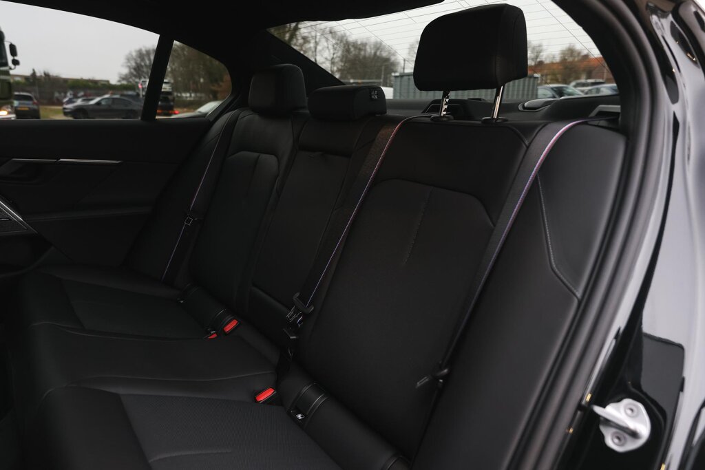 BMW i5 11