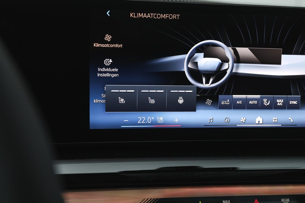 BMW i5 19