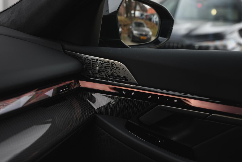 BMW i5 29