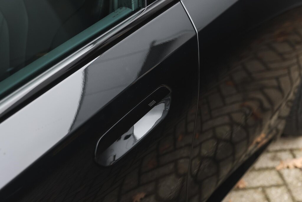 BMW i5 33