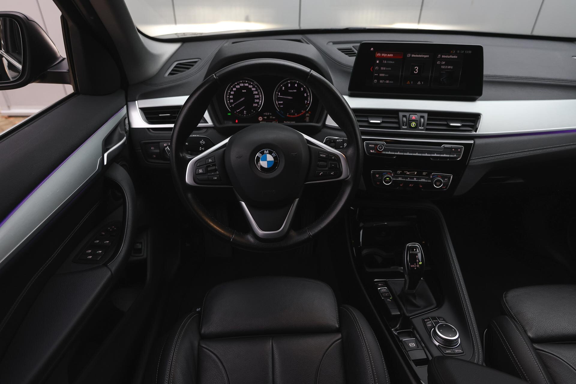 BMW X1 sDrive20i High Executive xLine Automaat - Afbeelding 3