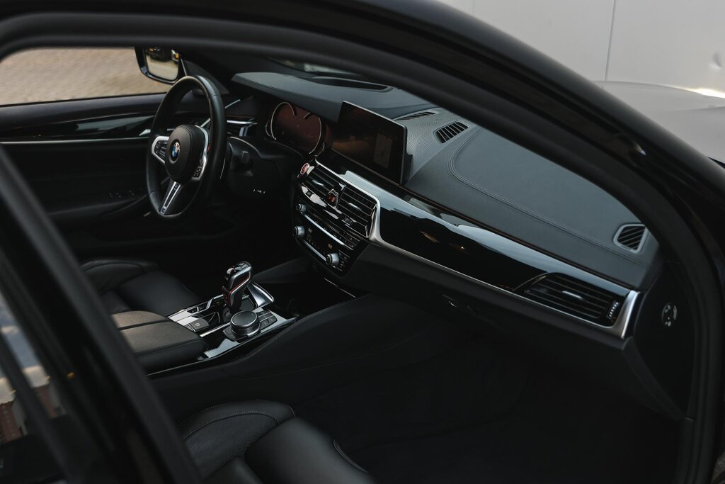 BMW M5 11