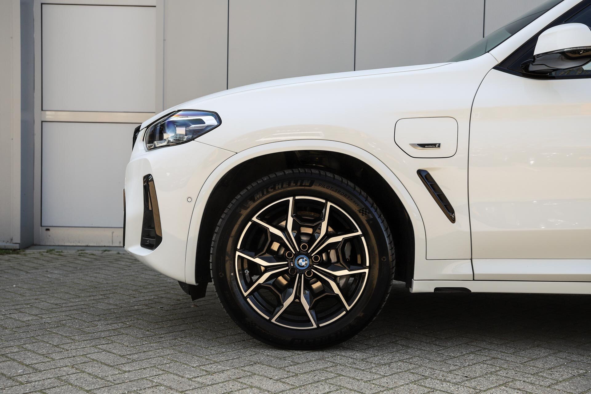 BMW X3 xDrive30e High Executive M Sport Automaat - Afbeelding 4
