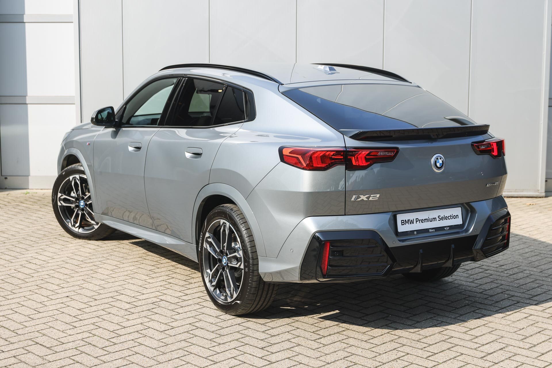 BMW iX2 eDrive20 M Sport - Afbeelding 2