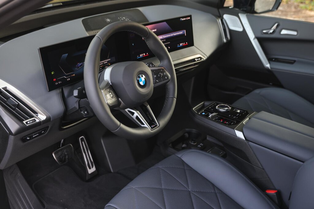 BMW iX 12