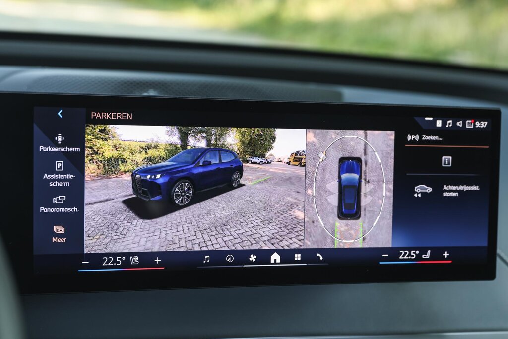 BMW iX 22