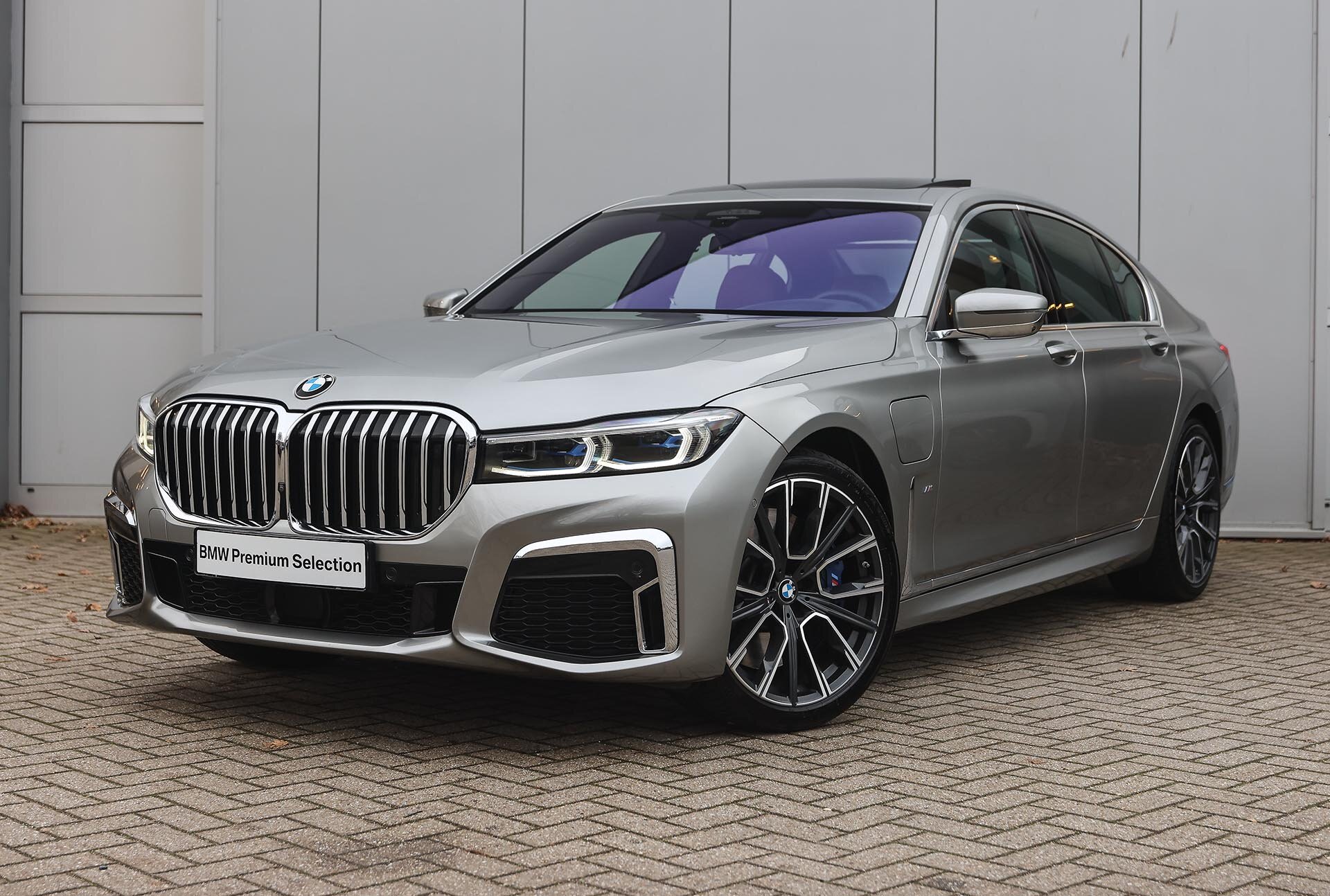 BMW 7 Serie 745e High Executive M Sport Automaat