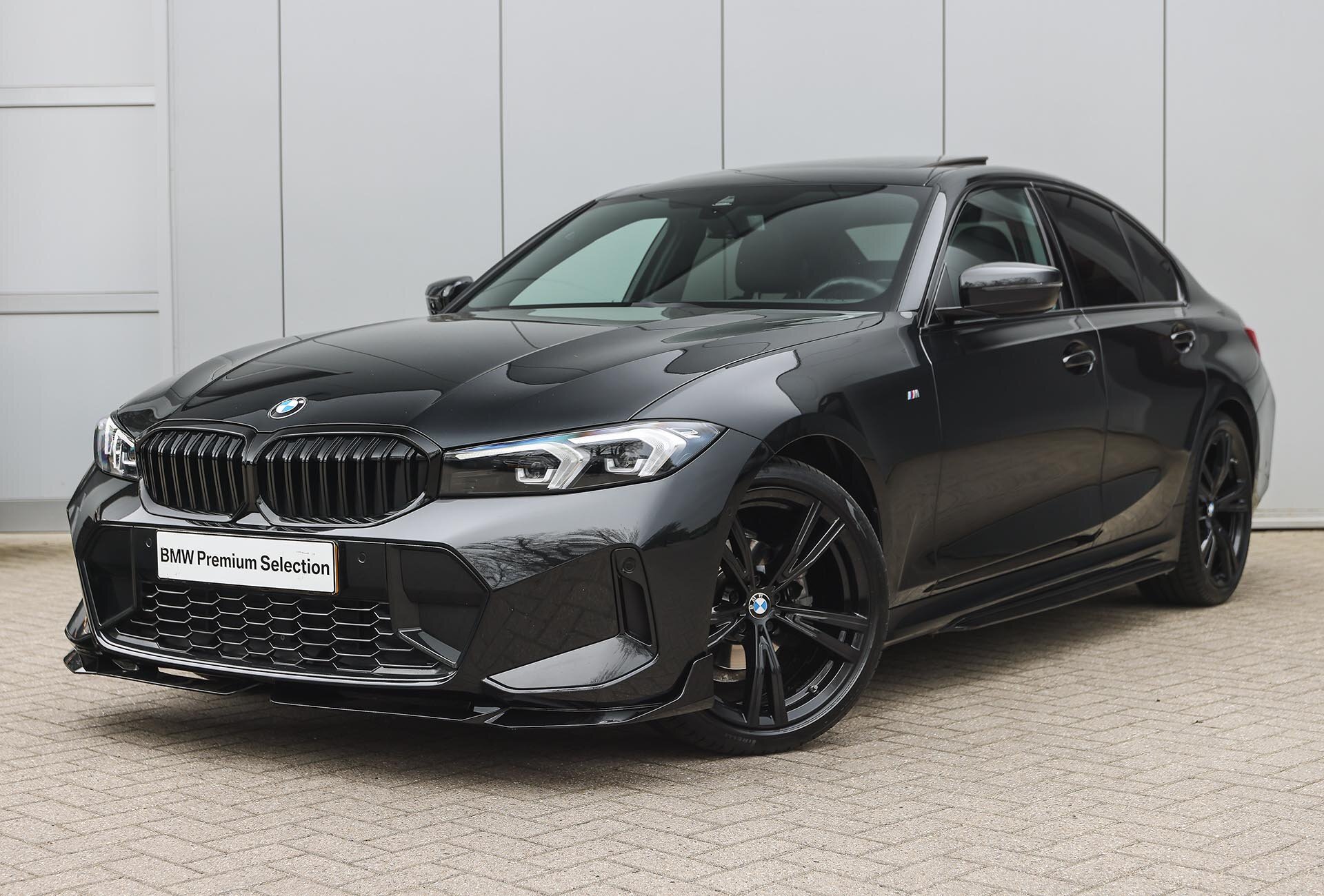 BMW 3 Serie 318i M Sport Automaat - Afbeelding 1