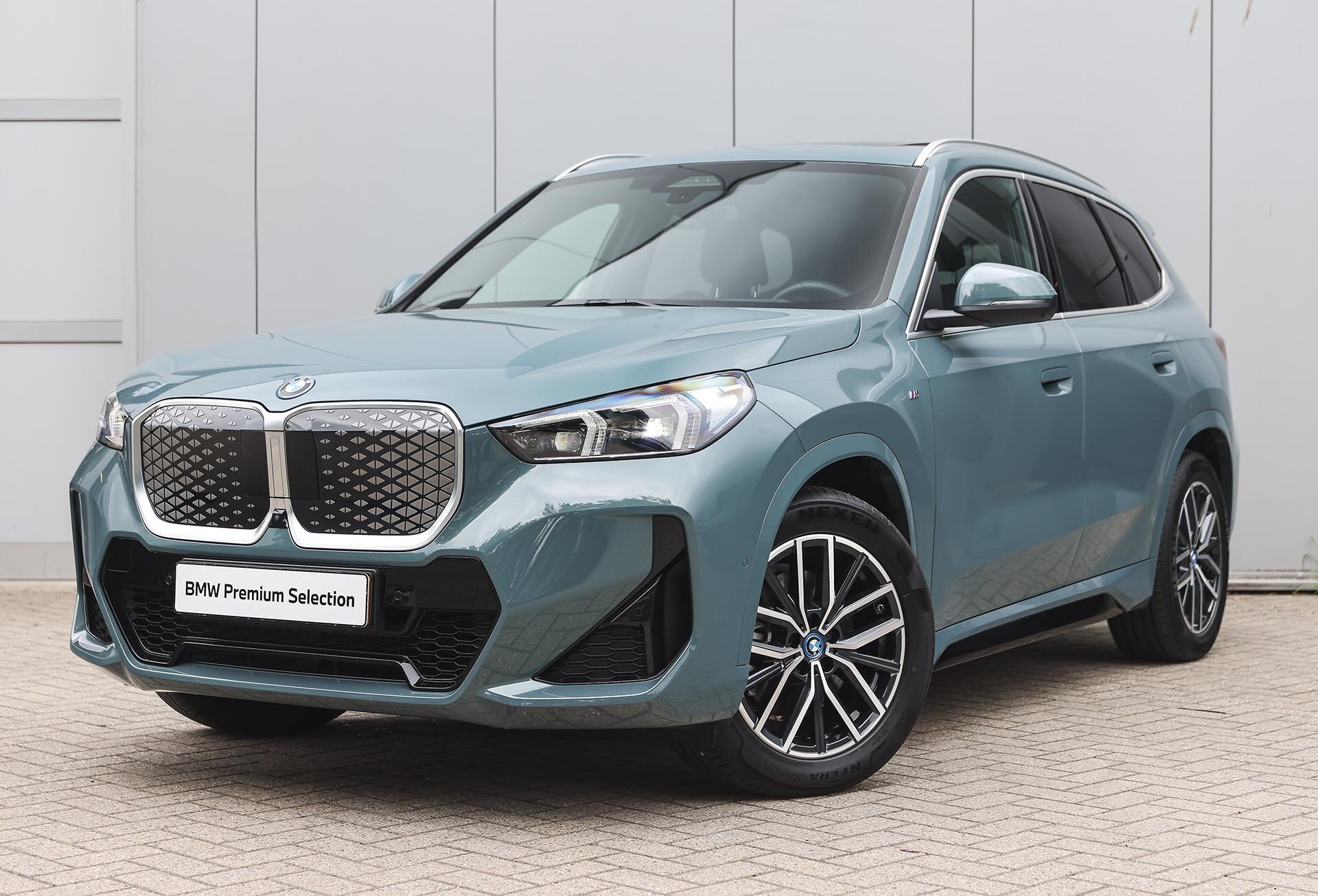 BMW iX1 xDrive30 High Executive M Sport