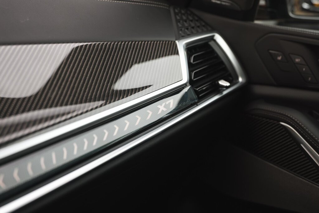 BMW X7 33