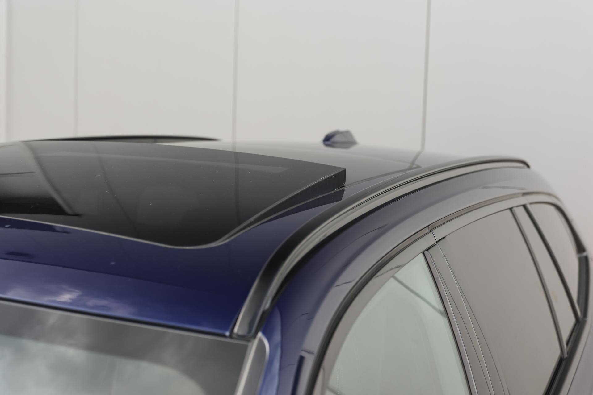 BMW 3 Serie Touring 330e High Executive M Sport Automaat - Afbeelding 5