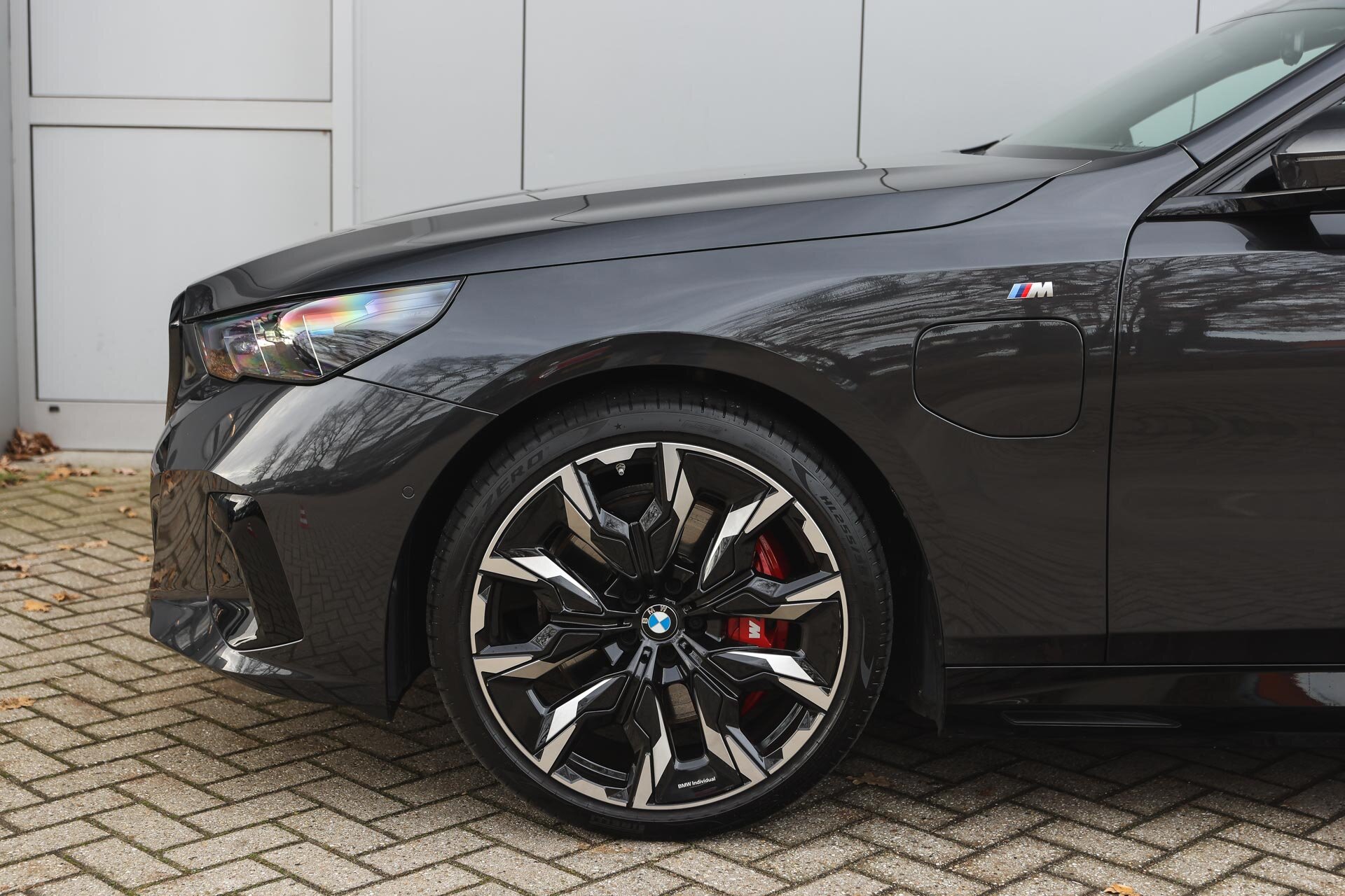 BMW 5 Serie 550e xDrive M Sport Automaat - Afbeelding 4