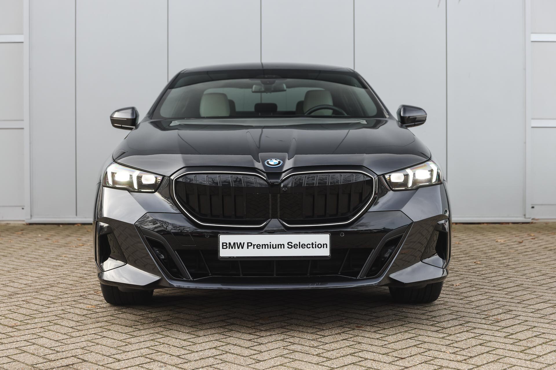 BMW 5 Serie 550e xDrive M Sport Automaat - Afbeelding 5